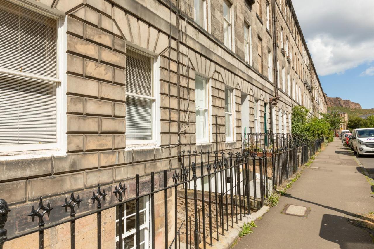 The Edinburgh Meadows Apartment Bagian luar foto